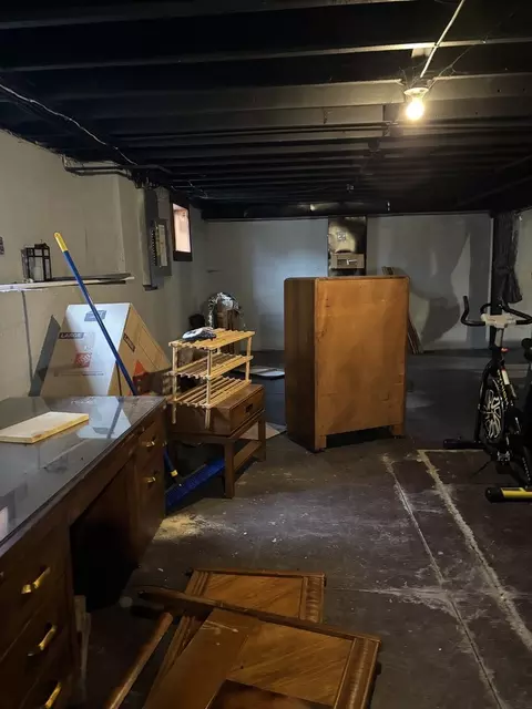 Other - 305 W Ray Ave, Christopher, IL 62822 photo 9 of 10