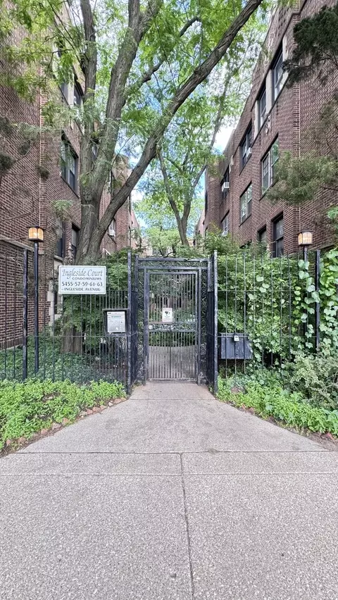 5455 S Ingleside Ave #1E, Chicago, IL 60615