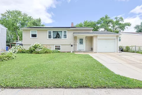 1412 Windsor Cir, Carpentersville, IL 60110