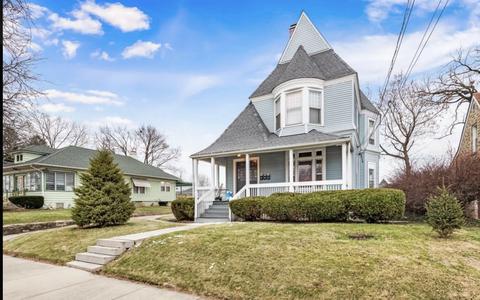1105 Morton Ave, Elgin, IL 60120 photo 2