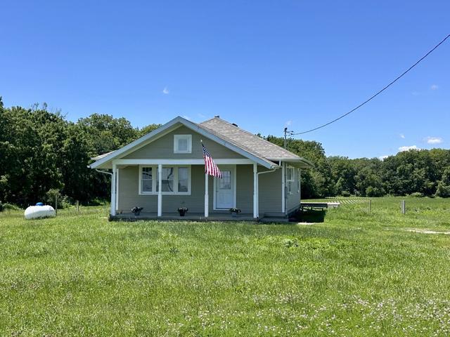 7637 1900 East St, Tiskilwa, IL 61368