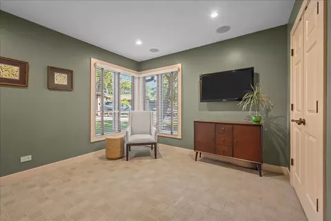 1426 Lorete Ln, Northbrook, IL 60062 photo 23