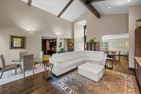 1426 Lorete Ln, Northbrook, IL 60062 photo 8