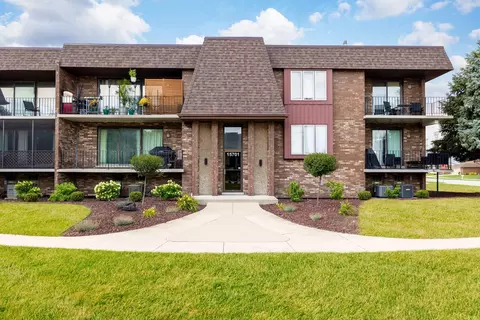 15701 Brassie Ct #2N, Orland Park, IL 60462
