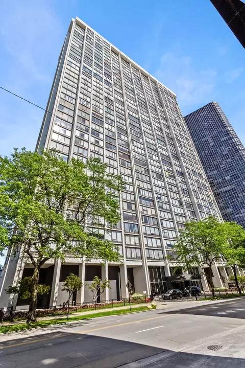 5445 N Sheridan Rd #3501, Chicago, IL 60640