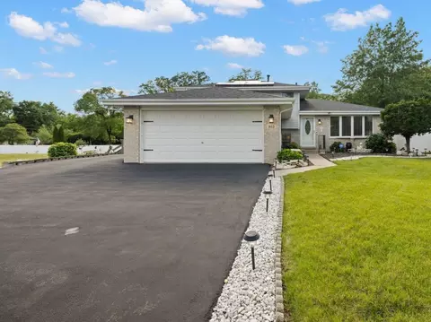 903 Prescott Dr, Joliet, IL 60432