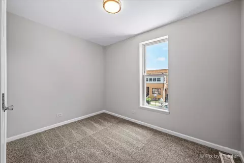 Bedroom - 6142 S Champlain Ave, Chicago, IL 60637 photo 3 of 5