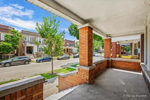 Exterior - 6142 S Champlain Ave, Chicago, IL 60637 photo 4 of 5