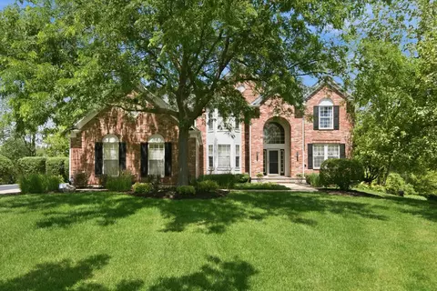 4 Stillwater Ct, Algonquin, IL 60102