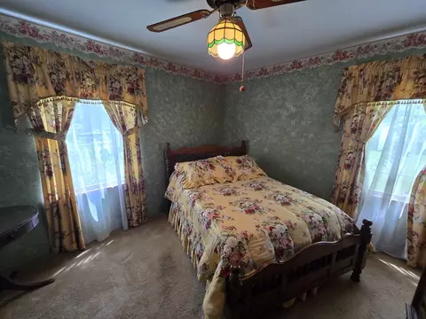 Bedroom - 4338 148th St, Midlothian, IL 60445 photo 9 of 11