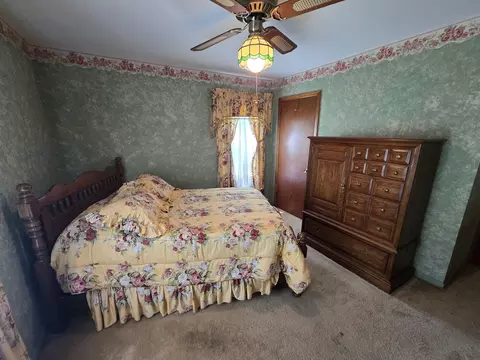 Bedroom - 4338 148th St, Midlothian, IL 60445 photo 7 of 11