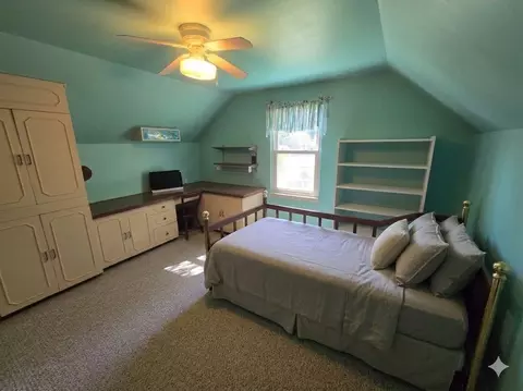 Bedroom - 4338 148th St, Midlothian, IL 60445 photo 2 of 11