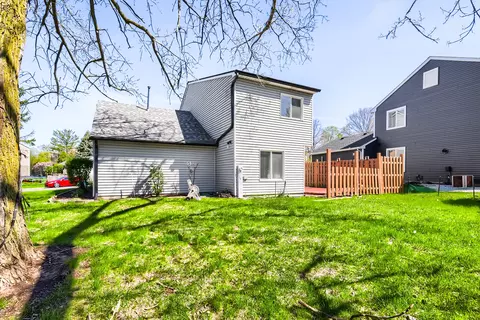Exterior - 2474 Sunlight Ct, Aurora, IL 60502 photo 2 of 3