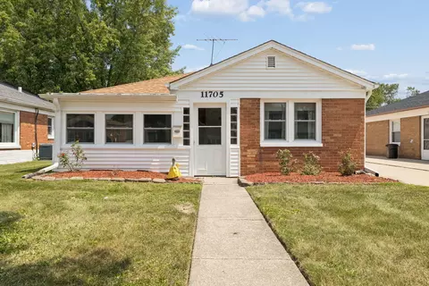 11705 S Meadow Lane Dr, Merrionette Park, IL 60803