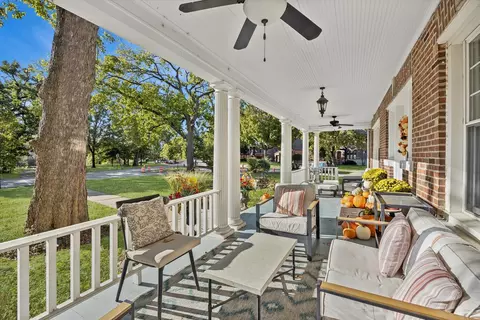 176 Riverside Rd, Riverside, IL 60546 photo 8