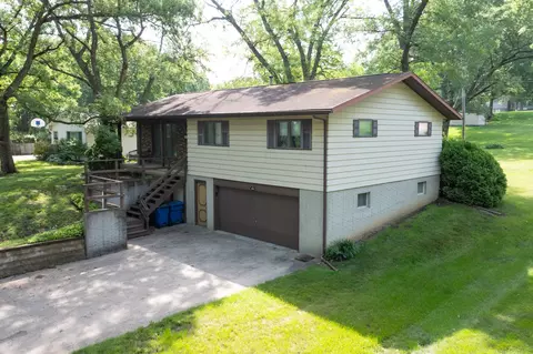 801 N Lime St, Albany, IL 61230