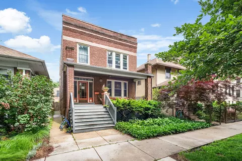 7529 N Winchester Ave, Chicago, IL 60626