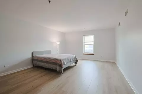 Bedroom - 3265 Kirchoff Rd #127, Rolling Meadows, IL 60008 photo 1 of 2