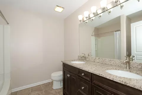 1272 Silk Oak Ln, Bartlett, IL 60103 photo 20