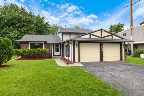 1055 Samson Dr, University Park, IL 60484