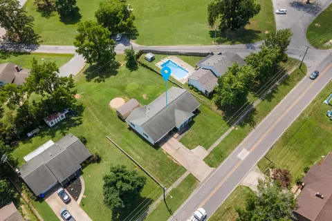 1817 State St, Eldorado, IL 62930 photo 30
