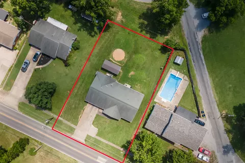 1817 State St, Eldorado, IL 62930 photo 32