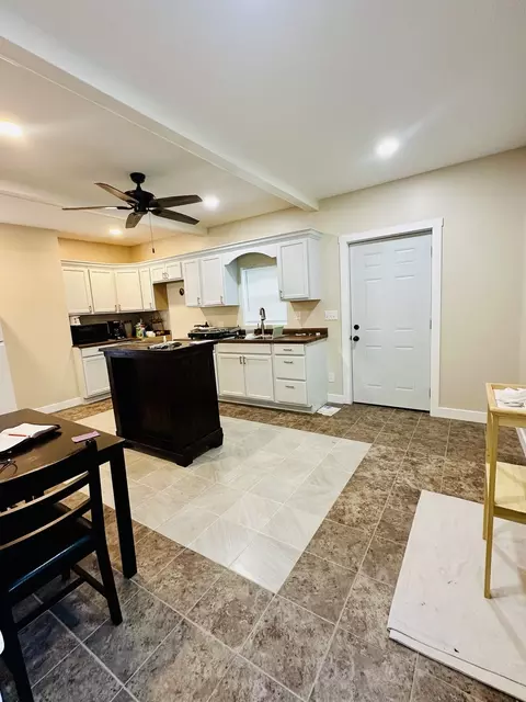 Kitchen - 314 Spring St, Peoria, IL 61603 photo 2 of 2