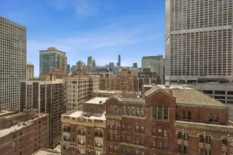 View/Area - 200 E Delaware Pl #24F, Chicago, IL 60601 photo 2 of 2