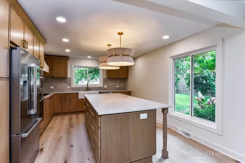 Kitchen - 1106 North Path, Wheaton, IL 60187 photo 7 of 15