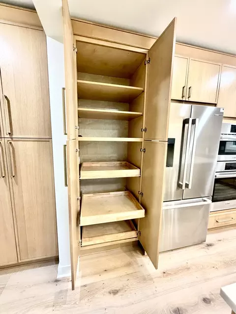 Kitchen - 1106 North Path, Wheaton, IL 60187 photo 13 of 15