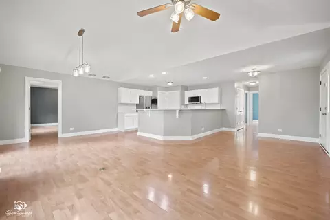 Living - 15744 Cove Cir, Plainfield, IL 60544 photo 2 of 6