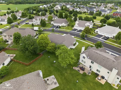 View/Area - 15744 Cove Cir, Plainfield, IL 60544 photo 1 of 5