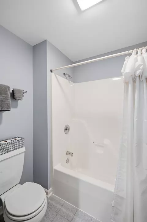 700 South Dr, Burr Ridge, IL 60527 photo 21