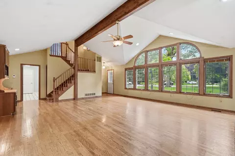 700 South Dr, Burr Ridge, IL 60527 photo 10