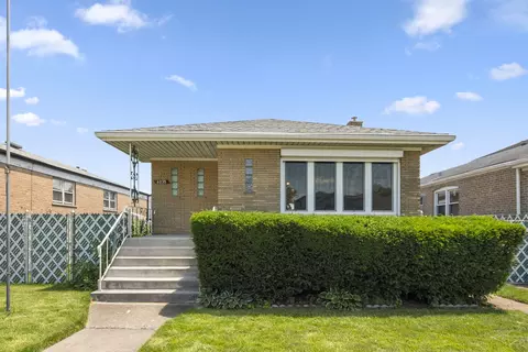 6235 S Nashville Ave, Chicago, IL 60638