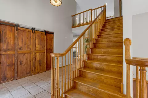 Entry Way - 2 Echowood Dr, Algonquin, IL 60102 photo 1 of 8