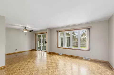Living - 218 Mastodon Dr, Ingleside, IL 60041 photo 1 of 4