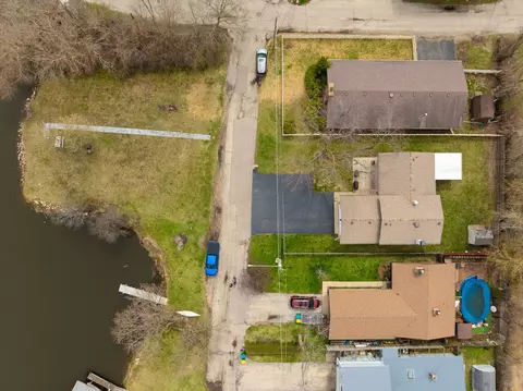 View/Area - 218 Mastodon Dr, Ingleside, IL 60041 photo 5 of 8