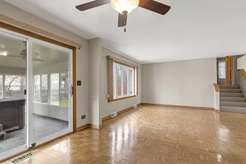Living - 218 Mastodon Dr, Ingleside, IL 60041 photo 4 of 4