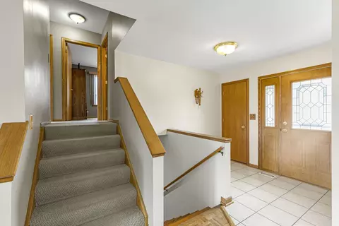 Entry Way - 218 Mastodon Dr, Ingleside, IL 60041 photo 2 of 3