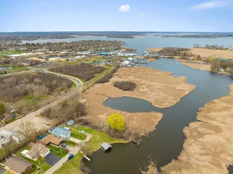View/Area - 218 Mastodon Dr, Ingleside, IL 60041 photo 7 of 8