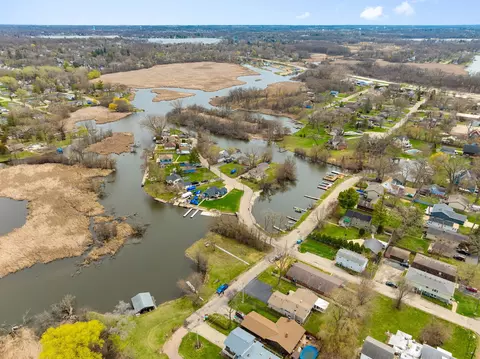 View/Area - 218 Mastodon Dr, Ingleside, IL 60041 photo 8 of 8