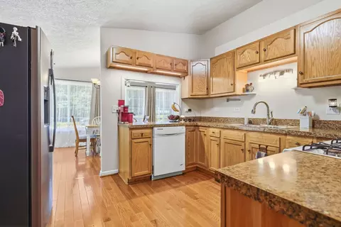 904 N School St, Normal, IL 61761 photo 9