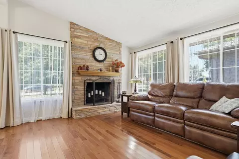 904 N School St, Normal, IL 61761 photo 3