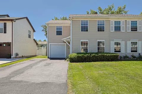 1741 Mccormick Ln, Hanover Park, IL 60133