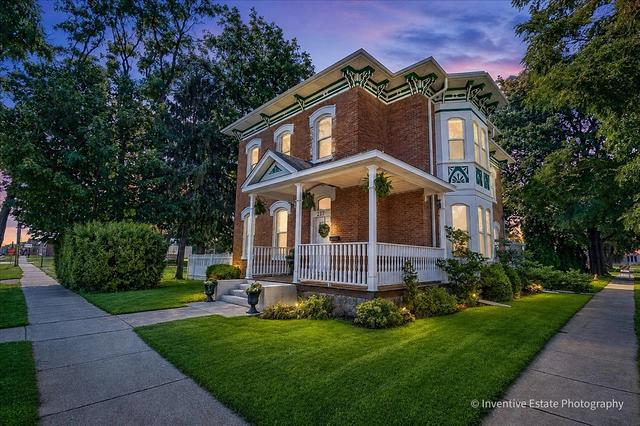 217 E Main St, Plano, IL 60545