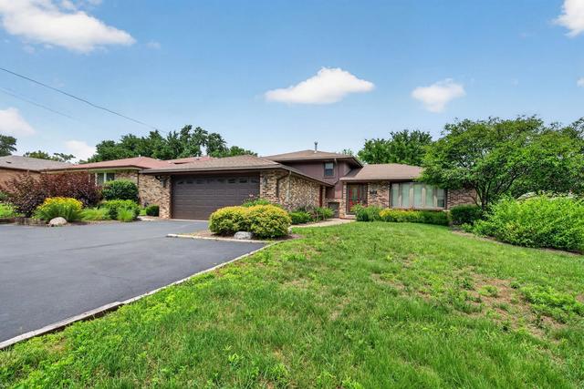 8118 Gladys Ln, Palos Hills, IL 60465