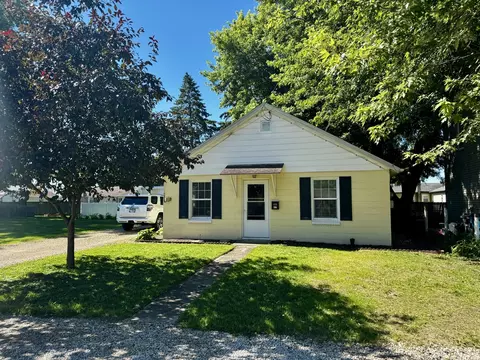 306 W Lasalle St, Princeton, IL 61356