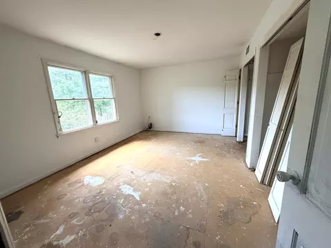 Bedroom - 500 E Clark Trl, Herrin, IL 62948 photo 5 of 7