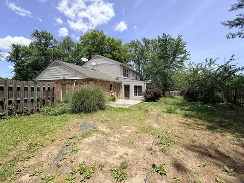 Exterior - 500 E Clark Trl, Herrin, IL 62948 photo 3 of 5